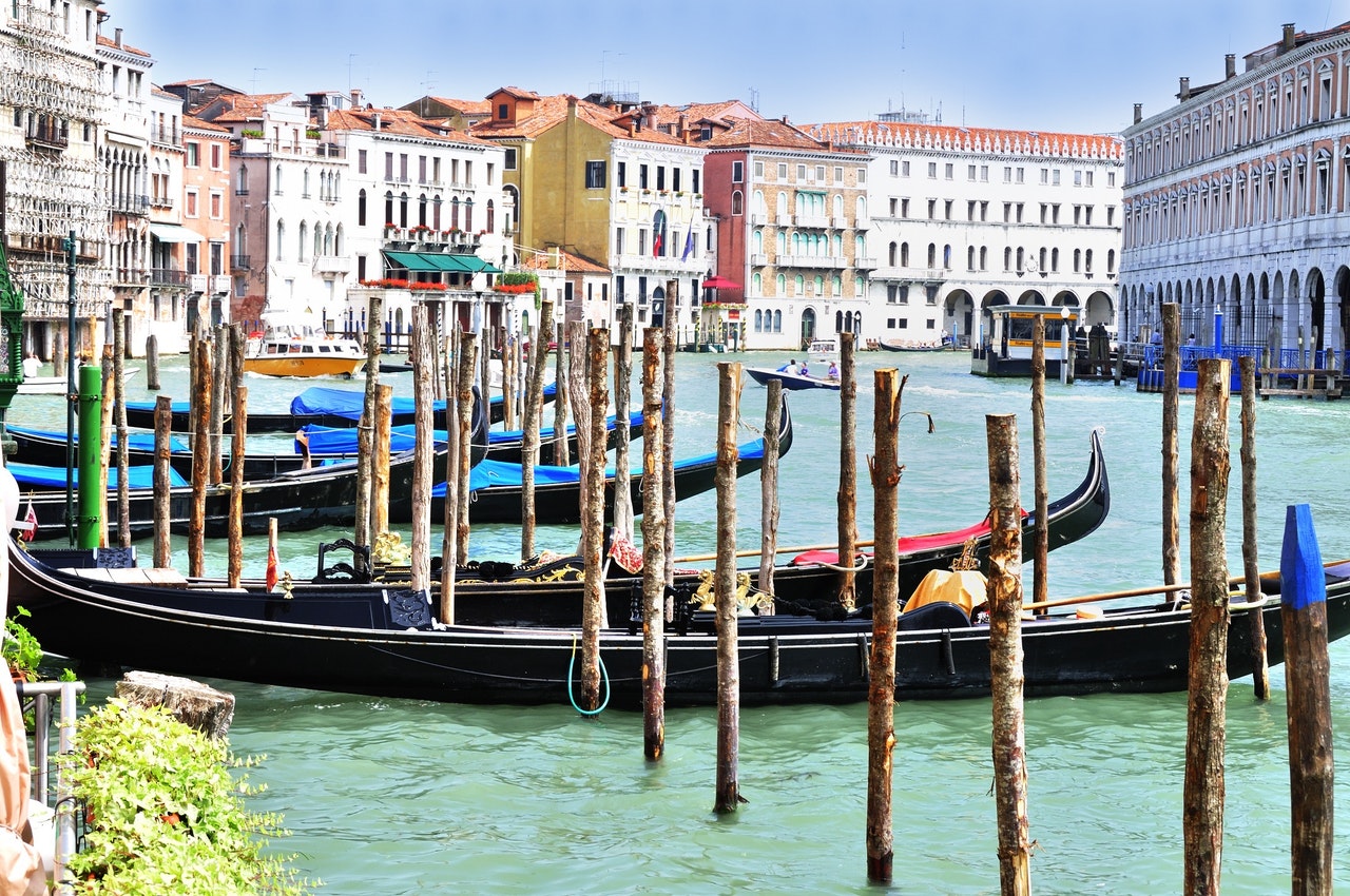 5 TOP ATTRACTIONS AND HIDDEN GEMS IN VENICE, ITALY